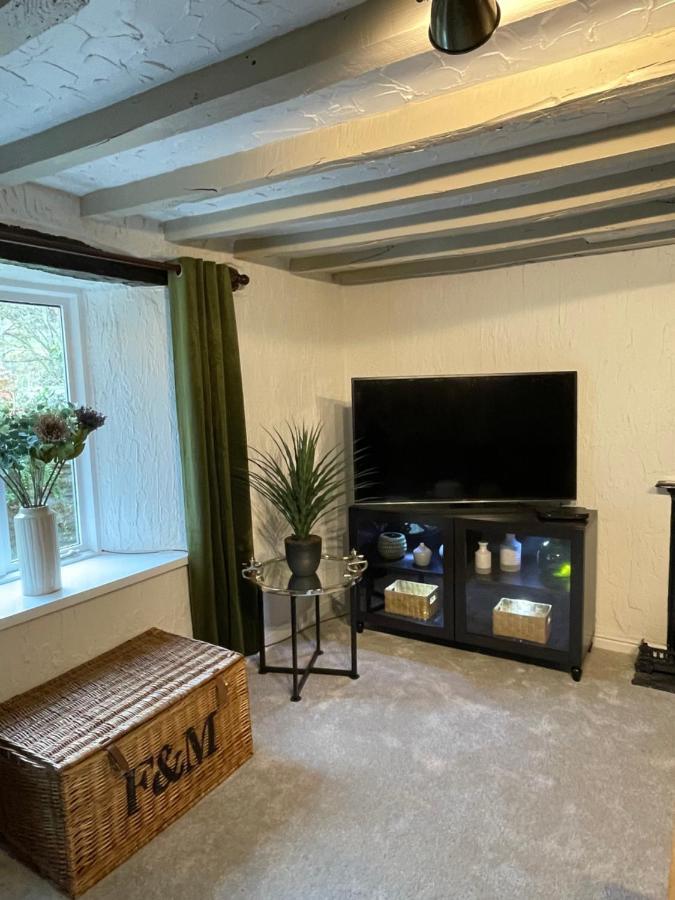 Canalside Cottage In The Heart Of Llangollen. エクステリア 写真